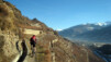 Rive gauche / Rive droite - Comme ailleurs, la différence est saisissante, mais en Valais, c'est l'ensoleillement qui dicte l'ampleur des contrastes. Bisses_Noel_002.jpg