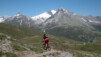 La perspective de ce superbe single-track serpentant entre barres de rocher et pâturage, face au Monte-Leone, Hübschorn et Wassenhorn réjouit forcément n’importe quel Vttiste digne de ce nom. Bistinepass_023.jpg
