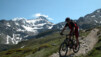 Première véritable descente de la journée, la plongée vers la vallée du Simplon commence par quelques tronçons neigeux, mais surtout rocailleux à souhait. Bistinepass_024.jpg