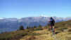 Les contreforts du Mont-Noble et leurs vastes plateaux herbeux sont avalés « full gaz », direction plein nord. Le single-track est ludique, le paysage somptueux et la température douce à souhait. Que demander de plus ? Un spad mythique ? N'en rêvez pas, faites-le !!! Col-de-Cou_011.jpg