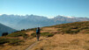 Le single-track qui serpent entre les bouquets de génévriers et les aroles déformées par les tempêtes reste un vrai régal. 3 étoiles au guide AlpAvistA. Col-de-Cou_012.jpg