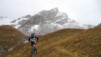 La muraille de l'Etang est en vue et les derniers coups de pédale dans les bourrasques forcissantes, rappellent plus une sortie à peaux de phoque qu'une rando VTT. Etang_30_Pas_06_019.jpg