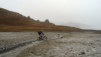 Seul le passage du chenal central comporte quelques risques, en raison de la couche de glace plus fine recouvrant l'unique filet d'eau qui parvient enocre à s'écouler. Etang_30_Pas_06_022.jpg
