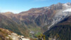 Col de Balme et village du Tour : un duo de rondeurs douces et herbeuses adossé à un environnement de roche et de glace. Lac_Blanc_022.jpg