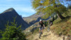 A l'approche de Stafel, le sentier s'élargit, le revêtement s'aplanit et tout naturellement, la vitesse augmente. Loetschental_015.jpg