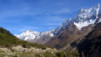La piste qui croise les pâturages de Tellinalp est large et roulante. Notre moyenne horaire en tire immédiatement bénéfice. Loetschental_043.jpg