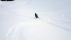 Direction l'ombre de la Tour de Bavon, à la recherche de portions neigeuse à peu près comestibles.