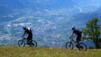 File indienne pour un balcon avec vue imprenable. Varneralp_11_2_016