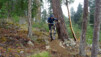 A la moindre petite descente, Mr Mike entame son pas préféré : le "wheelie dance" duncan_012