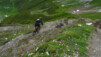 Une seconde d'hésitation : la crête ou la rigole. pas_des_moutons_015