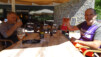 La terrasse du Barryland et ses bières fraîches, de quoi redonner du sens à une journée qui n'a finalement manqué que de bon (sens). plan_vaches_021