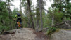 A chaque passage technique, Mike prend le temps de s'arrêter, d'expliquer, puis de montrer. whistler_valley_007